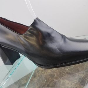 Donald J Pliner Black Leather Slip On Pumps 6.5M